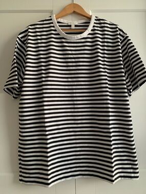COS 100% cotton Black & White Striped relaxed fit Men’s T-Shirt size XL